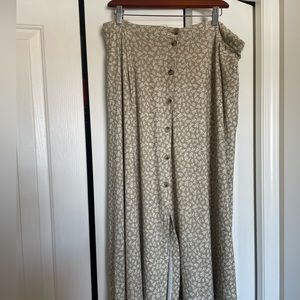 Summer muted floral skirt size XL